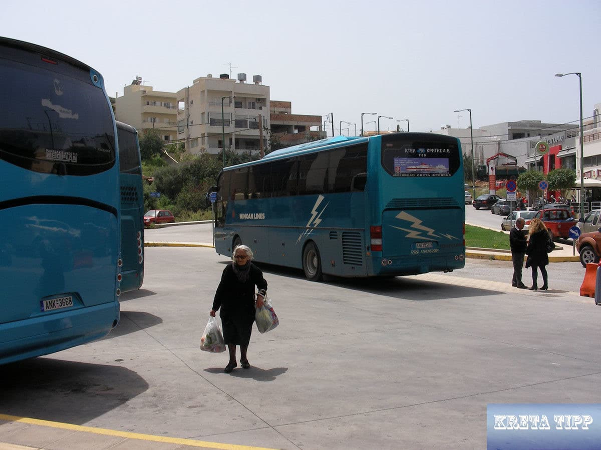 Am Busbahnhof auf Kreta