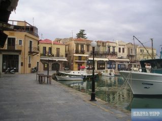 Rethymno harbour 04