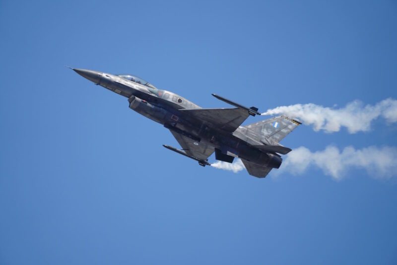 Greek F 16