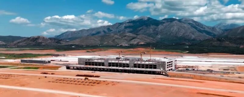 Fortgeschrittener Bauzustand des neuen Flughafens bei Kastelli 2 flughafen kastelli bau