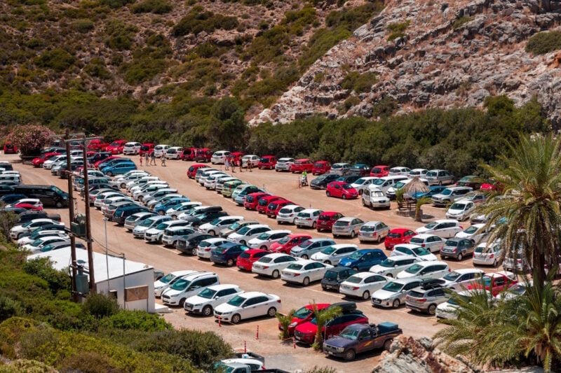 So vermeidet man Menschenmassen auf Kreta in der Hochsaison 4 vai parking
